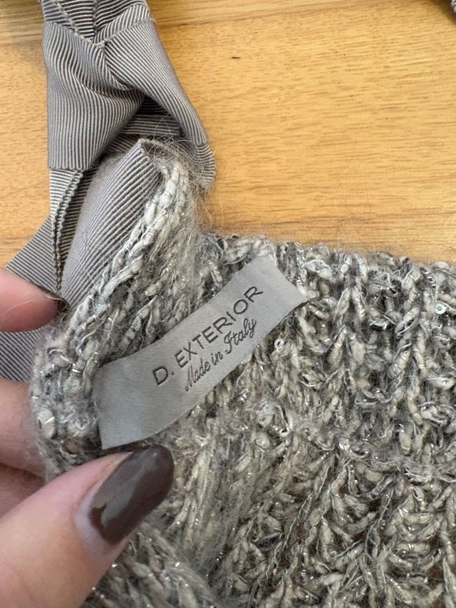 Gilet in maglia grigio con dettagli brillanti