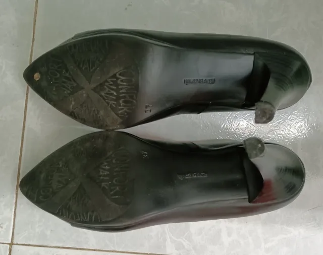 Salones tacón T.37 negros