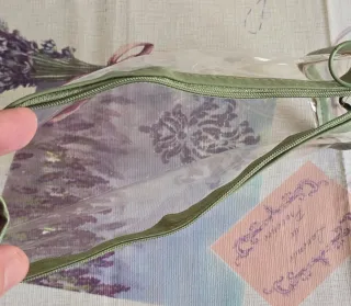 Estuche transparente verde