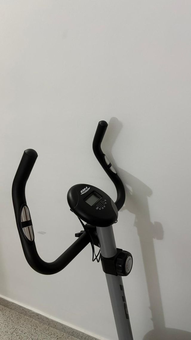 Bicicleta Estática BH Fitness Nueva