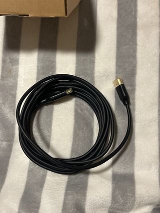 Cable Amazon Basics DisplayPort a HDMI