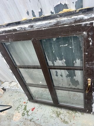 Ventana PVC Marrón Oscuro