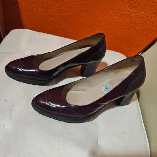 Zapatos tacón burdeos suela gruesa T.37