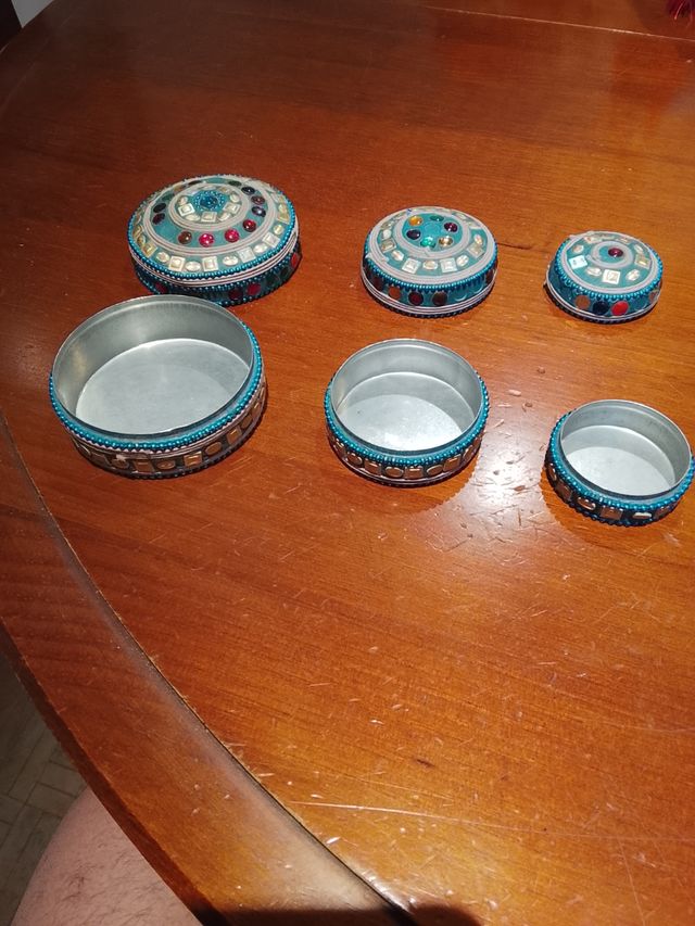 Joyeritos decorados con piedras