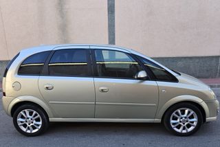 Opel Meriva 1.7 CDTI 100CV manual 5 plazas, 3990 €