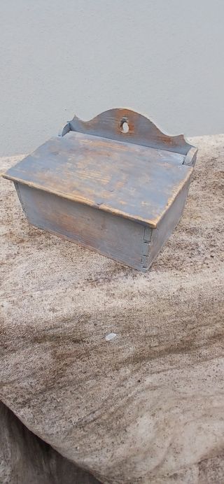 Vecchio contenitore portaspezie svedese