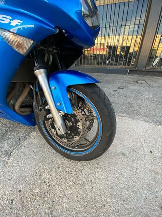 Kawasaki ER6F Azul