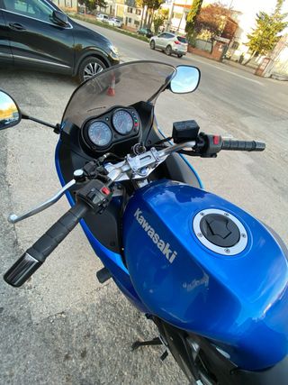 Kawasaki ER6F Azul