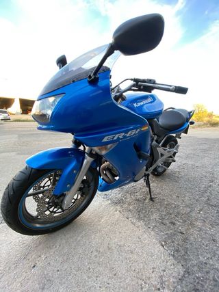 Kawasaki ER6F Azul