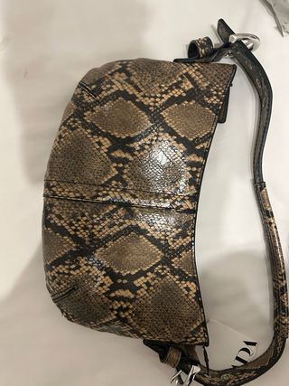 Bolso Zara estampado serpiente