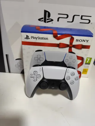 PS5 Chassis B 825GB + 2 mandos + garantía 2026