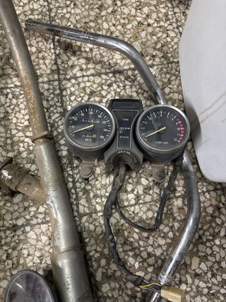 Suzuki GN 250cc Piezas Moto