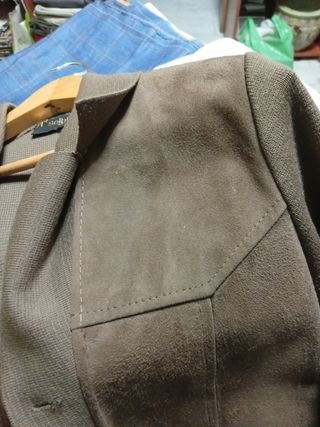 Chaqueta chico marrón