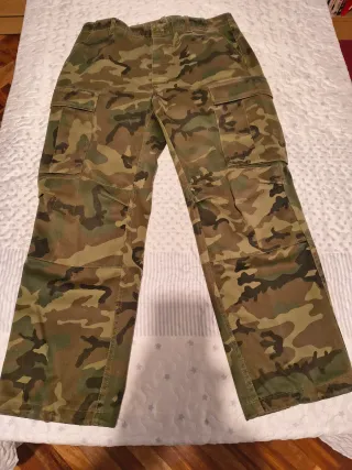 Pantalón camuflaje cargo