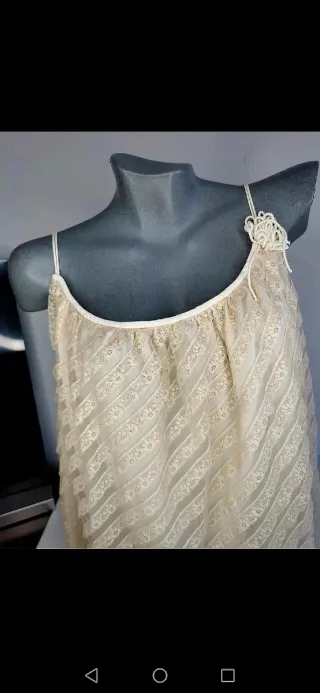 Conjunto lencero encaje beige