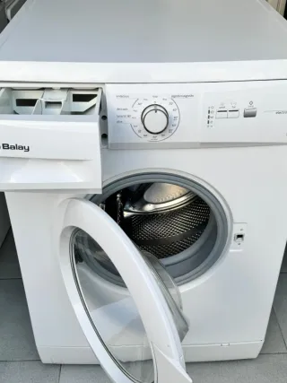 LAVADORA CARGA FRONTAL BALAY DE 7 KILOS