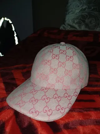 Gorra Gucci Rosa Original precio poco negociable ,