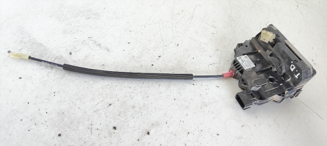 CERRADURA PUERTA TRASERA DERECHA OPEL CORSA E Col