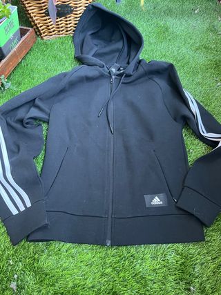 Sudadera Adidas con capucha y cremallera
