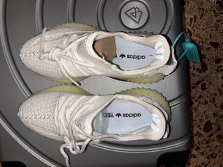 Zapatillas Adidas Yeezy Boost 350 V2 Beige nuevas