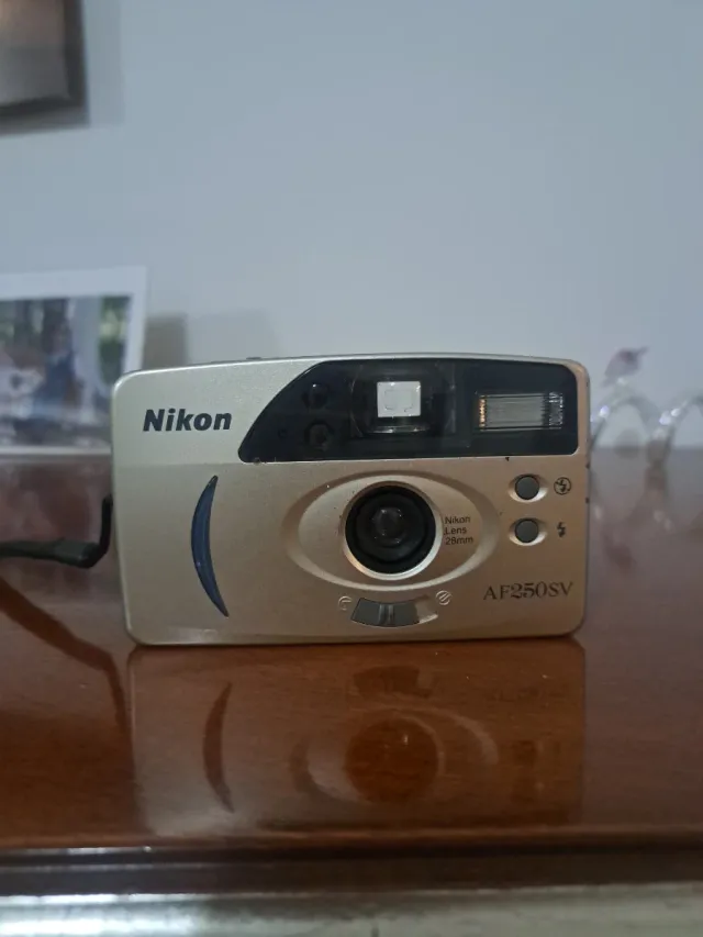 Nikon AF250SV Fotocamera Compatta