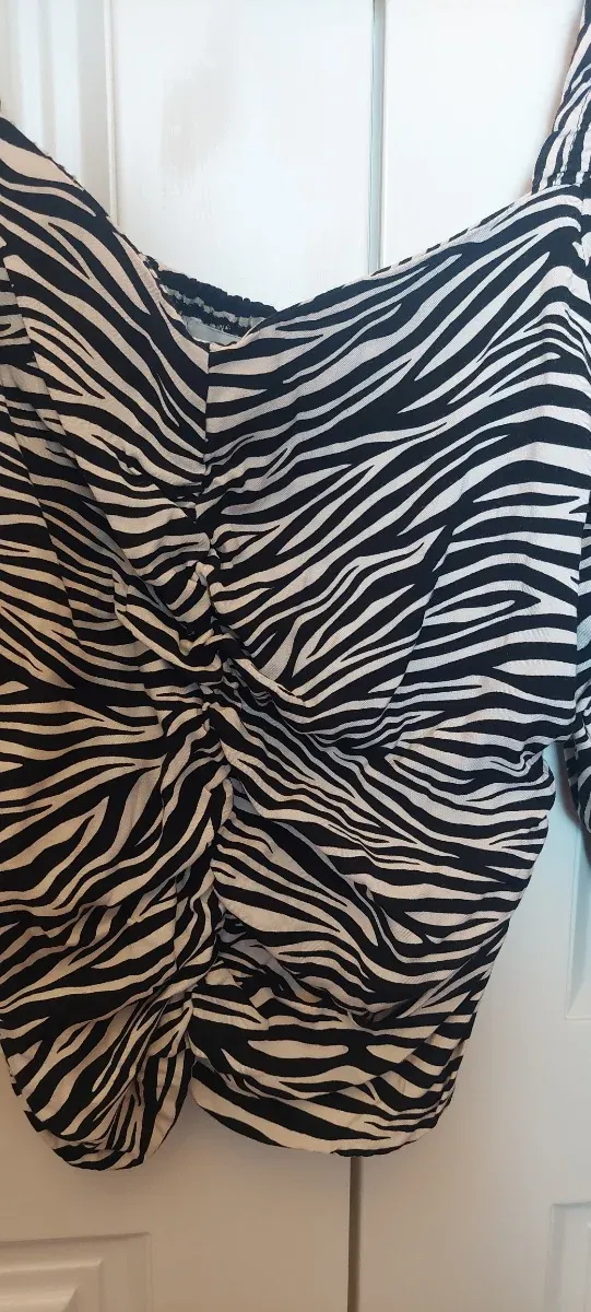 Top estampado cebra talla S