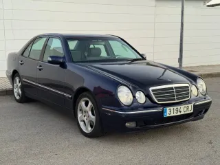 Mercedes-Benz Clase E 2001