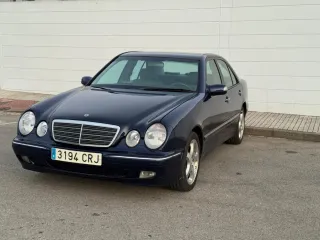 Mercedes-Benz Clase E 2001