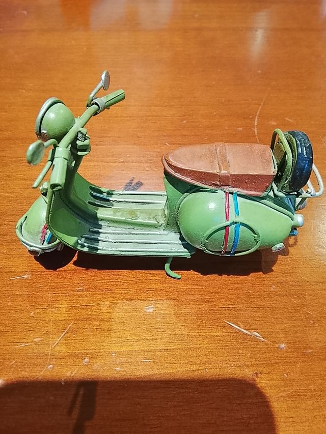 Mini Vespa Verde