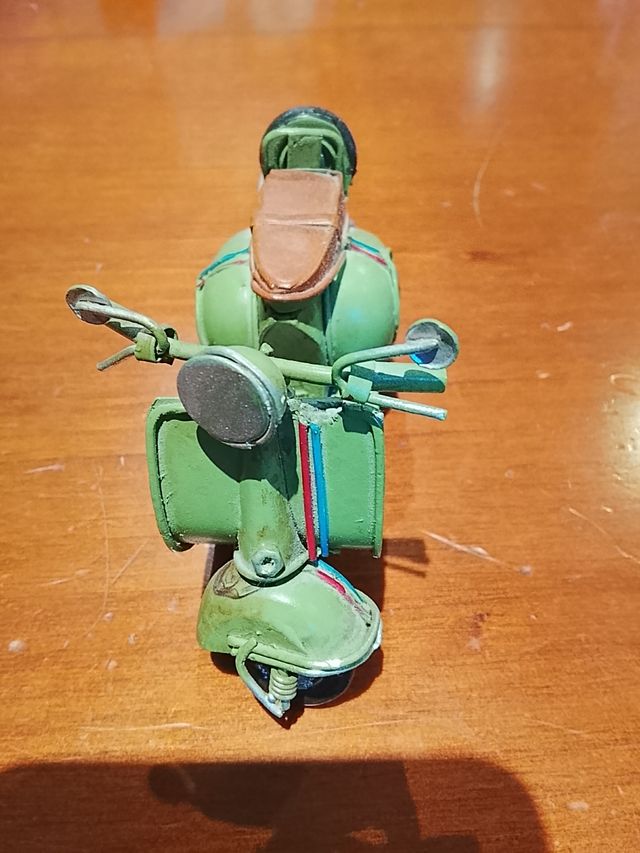 Mini Vespa Verde