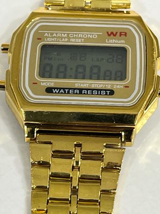 Reloj Dorado Digital correa acero