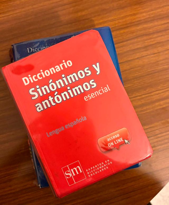 Pack de Diccionarios – Inglés, Francés, Latín