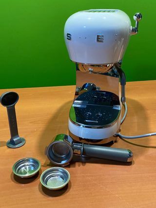 Cafetera Espresso Smeg Blanca