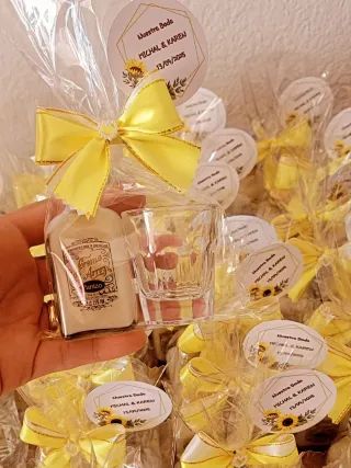 Mini bottiglie di liquore per matrimonio