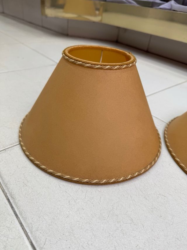 2 paralumi classici beige e marrone