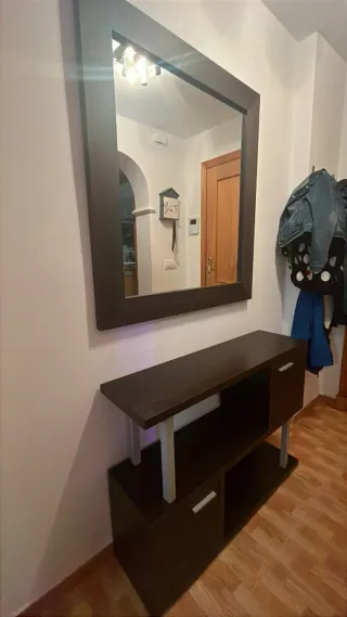 Mueble recibidor wengue con espejo