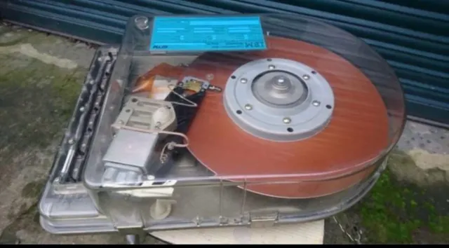 Disco Duro Antiguo IBM
