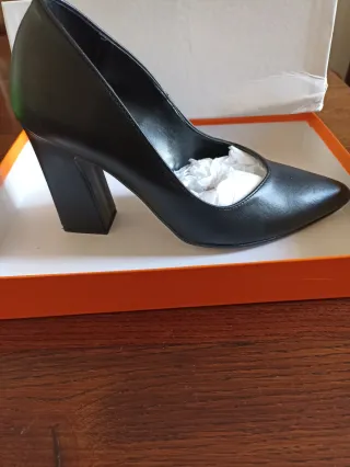 Scarpe con tacco nere eleganti