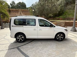 ♿ Volkswagen Caddy 2023 Adaptada a PMR ♿