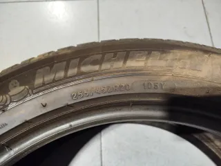 Neumáticos Michelin 255 45 R20