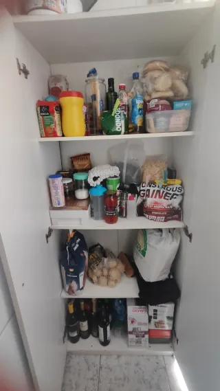 Armario Escobero aAlmacenaje Blanco