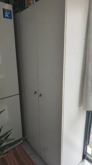 Armario Escobero aAlmacenaje Blanco