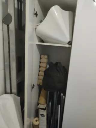 Armario Escobero aAlmacenaje Blanco