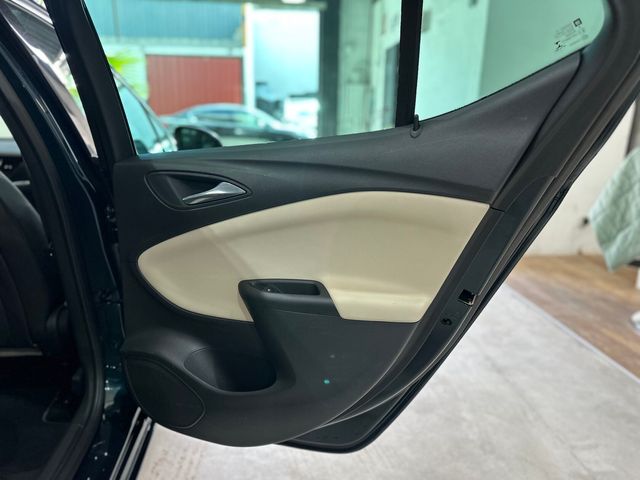 Opel Astra 1.0 Turbo Innovation Start&amp;Stop 201