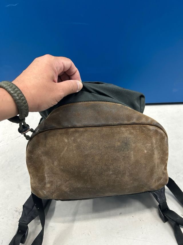 Mochila Eastpak Authentic811 Lona y Piel