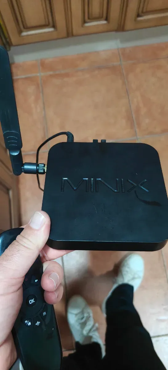 Minix NX8H Android TV Box