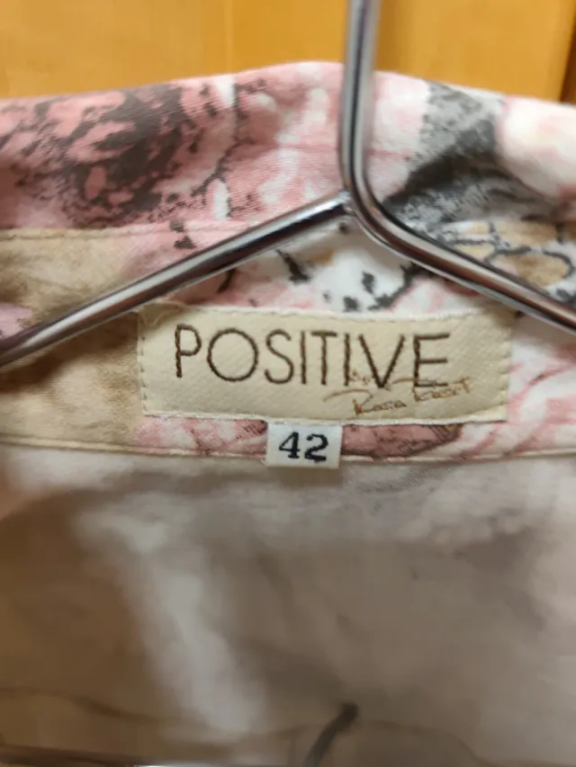 Conjunto pantalón y camisa floral