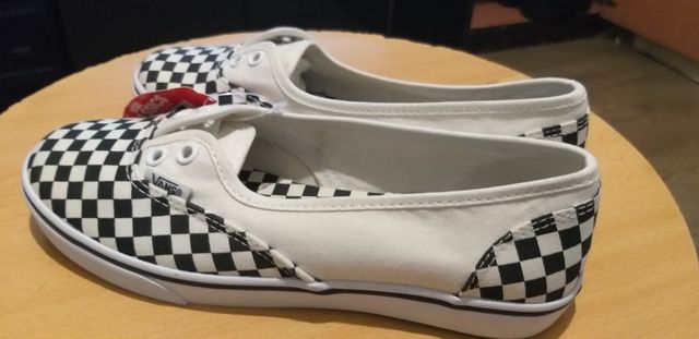 Zapatillas Vans Checkerboard Blancas y Negras