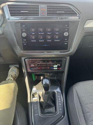 VW Tiguan Life 2.0TDi 150cv automatico