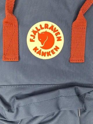 Mochila Fjallraven Kanken Azul y Rosa